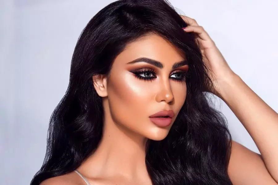 11 Best Contour Sticks for for Every Skin Tone